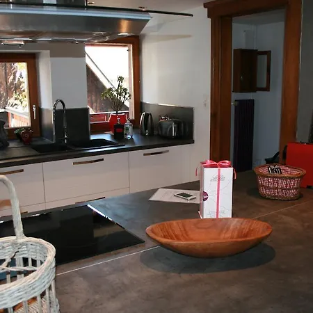 Au 1608 ホテル Gunsbach